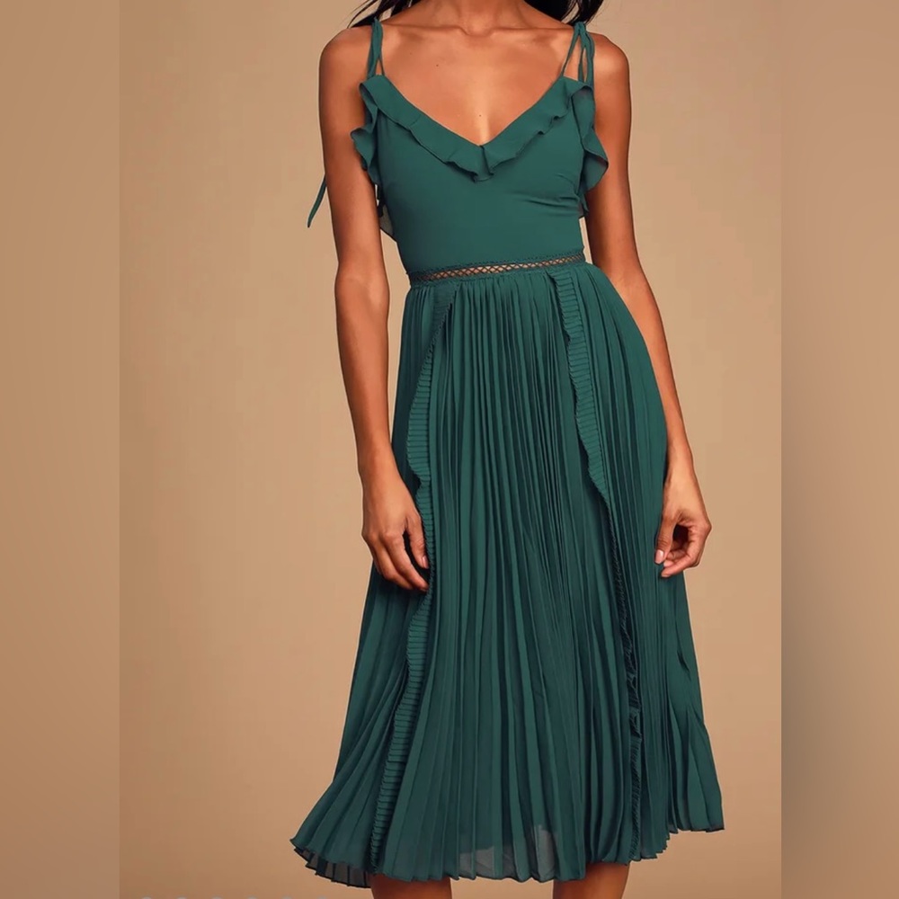 Lulus emerald green tie strap midi dress